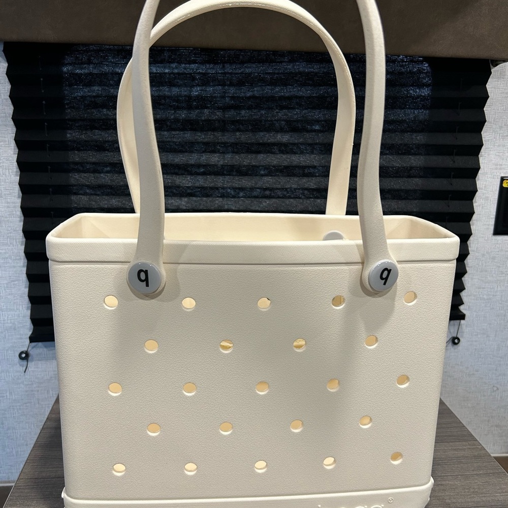 Cream Bog bag baby